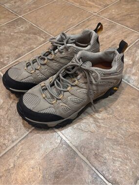 Merrell Womens Moab Ventilator Taupe Continuum Vibram Hiking Trail Shoes Sz 9
